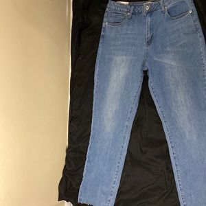 Mom high rise tapered leg jeans